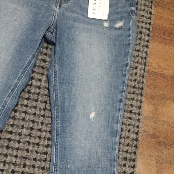 Eunina Distressed Skinny Jeans in Blue - Picture 10 of 13